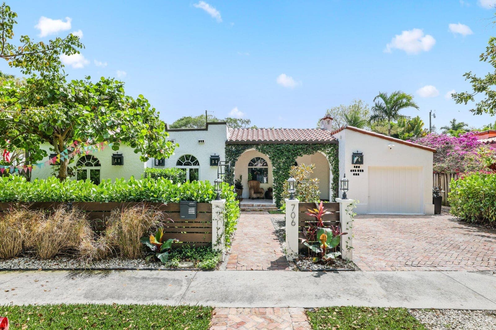 706 Sunset Road — photo 4